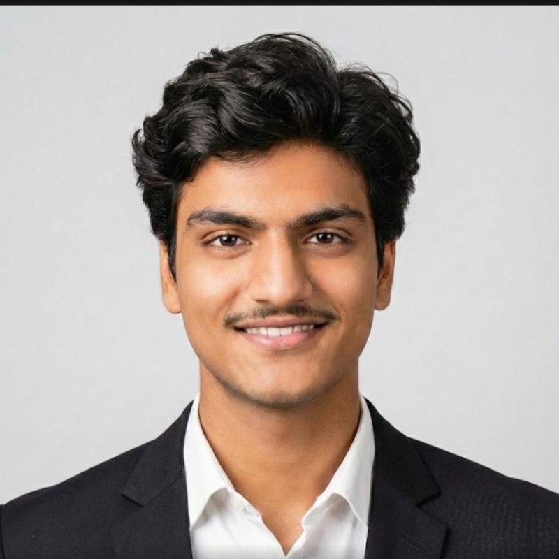 Moksh Parjapati - B2B Growth Consultant and Rankur Founder
